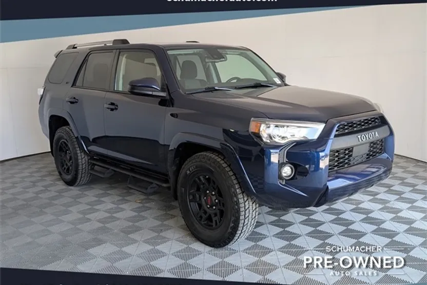 2022 Toyota 4Runner SR5 photo 1