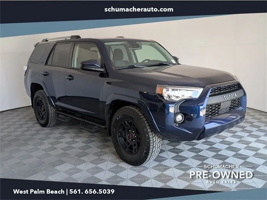 2022 Toyota 4Runner SR5 photo 1