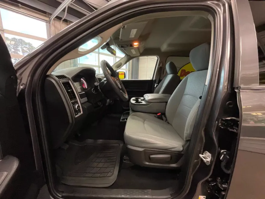 2019 Ram 1500 Classic Express photo 1