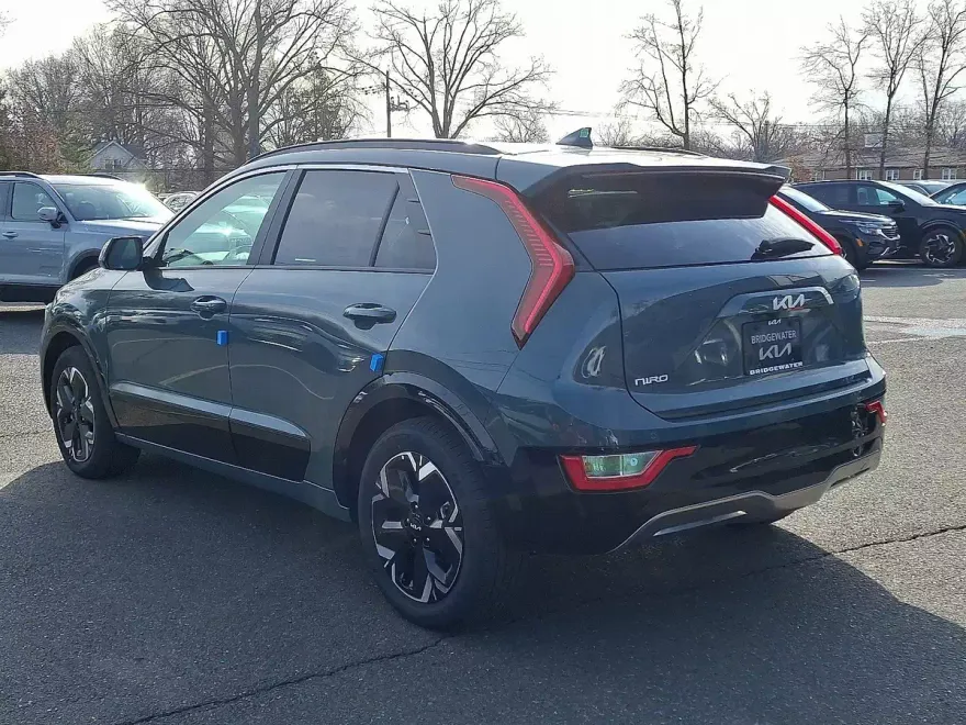 2025 Kia Niro EV Wind photo 1