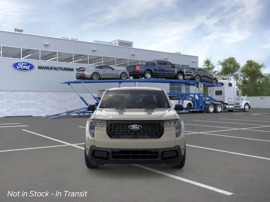 2025 Ford Maverick XLT photo 1
