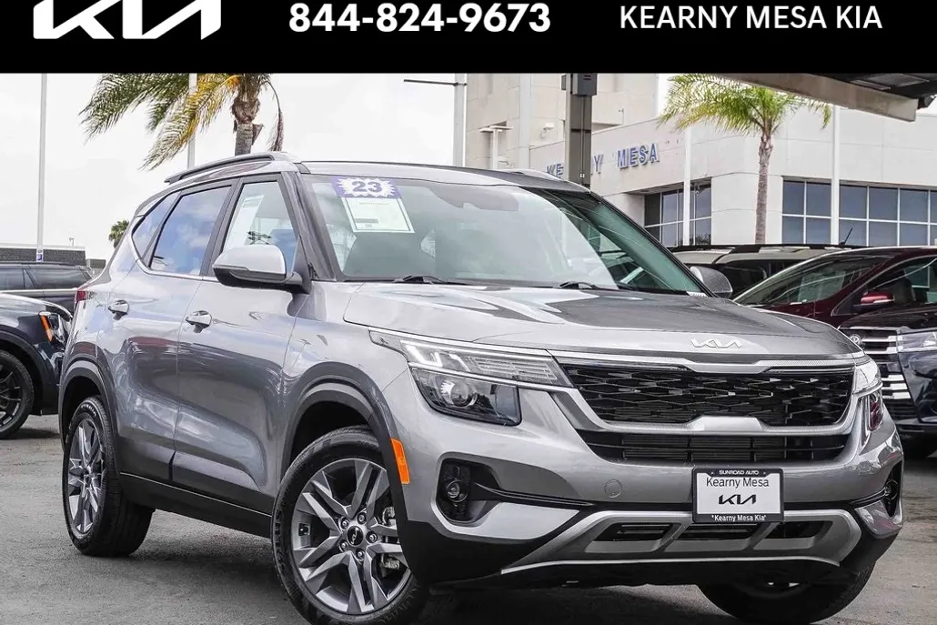2023 Kia Seltos S Nightfall Edition photo 1
