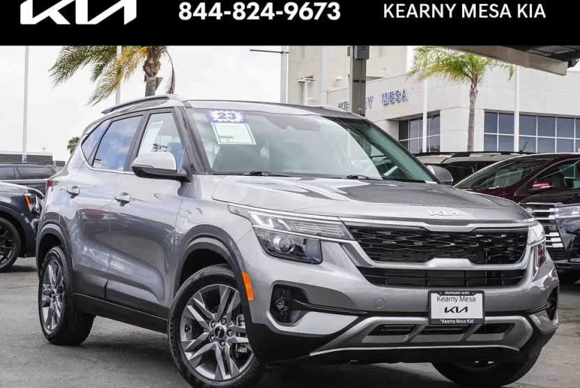 2023 Kia Seltos S Nightfall Edition photo 1