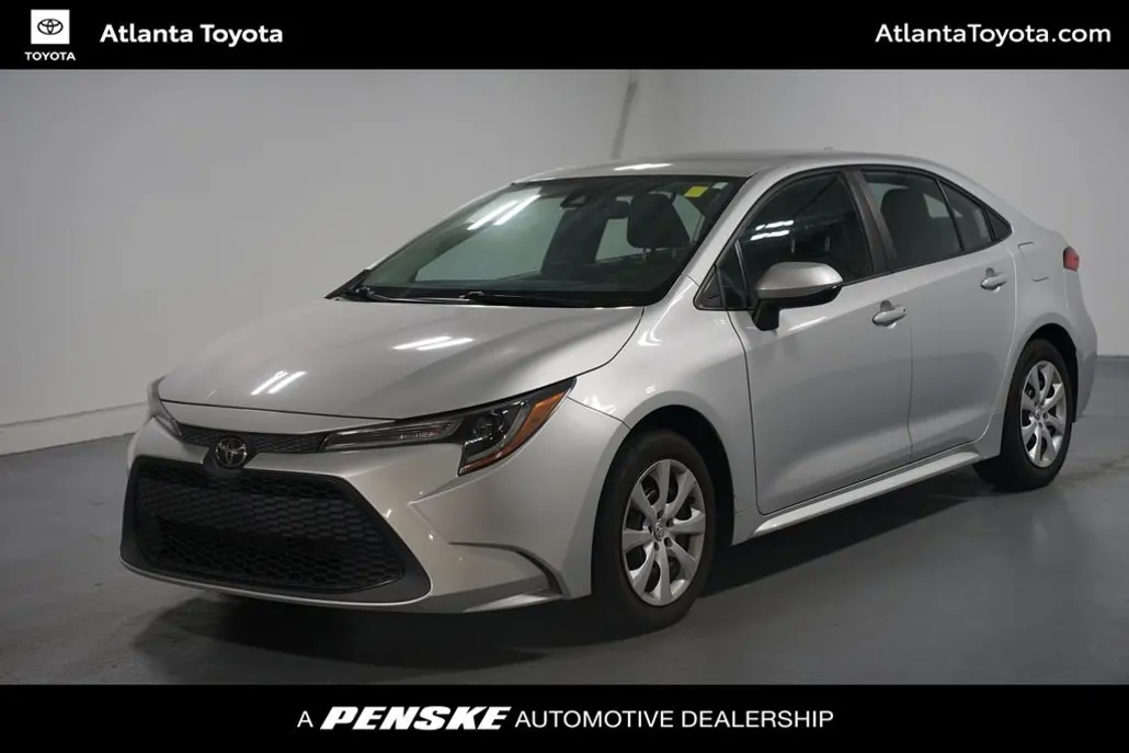2022 Toyota Corolla LE photo 1