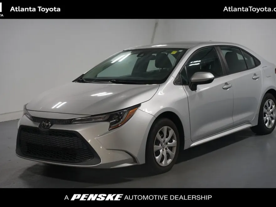 2022 Toyota Corolla LE photo 1