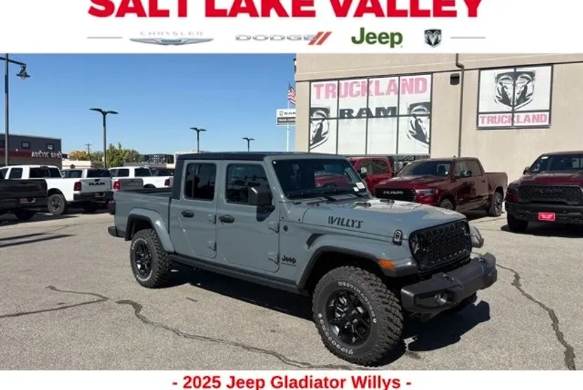 2025 Jeep Gladiator Willys photo 1