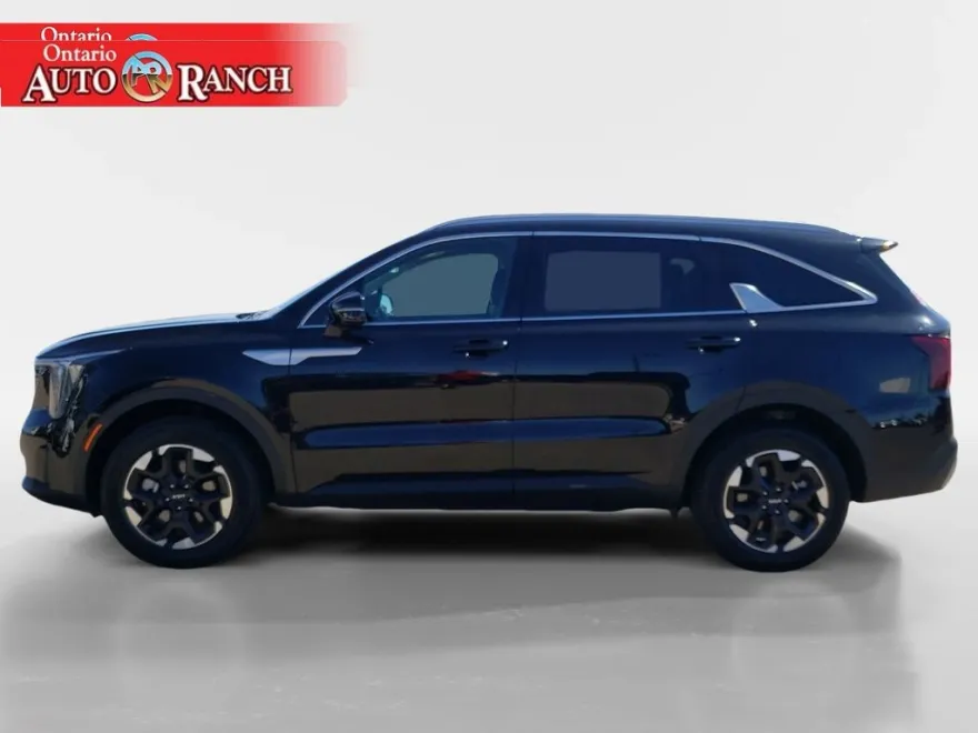 2024 Kia Sorento S photo 1