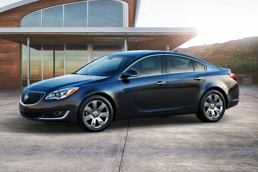 2017 Buick Regal Sport Touring photo 1