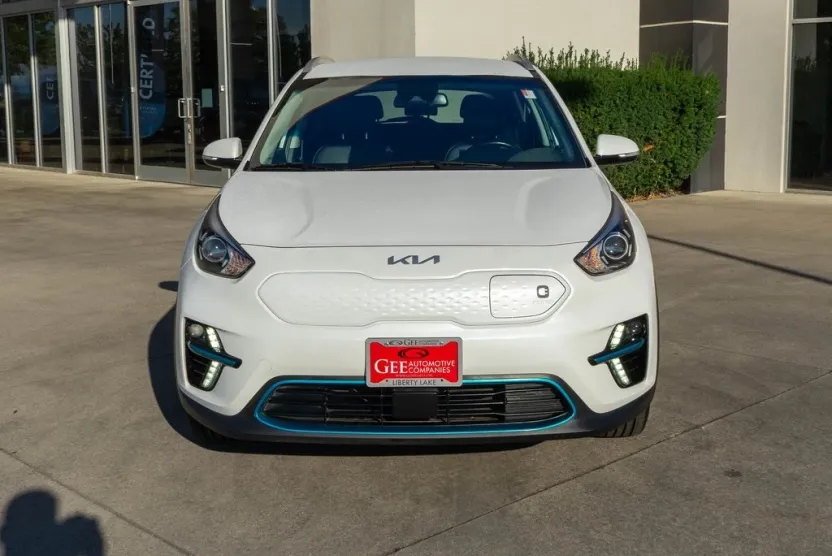 2022 Kia Niro EV EX photo 1