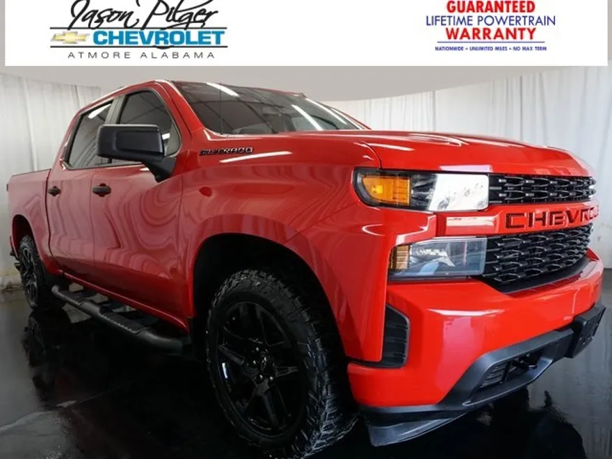 2022 Chevrolet Silverado 1500 Custom photo 1