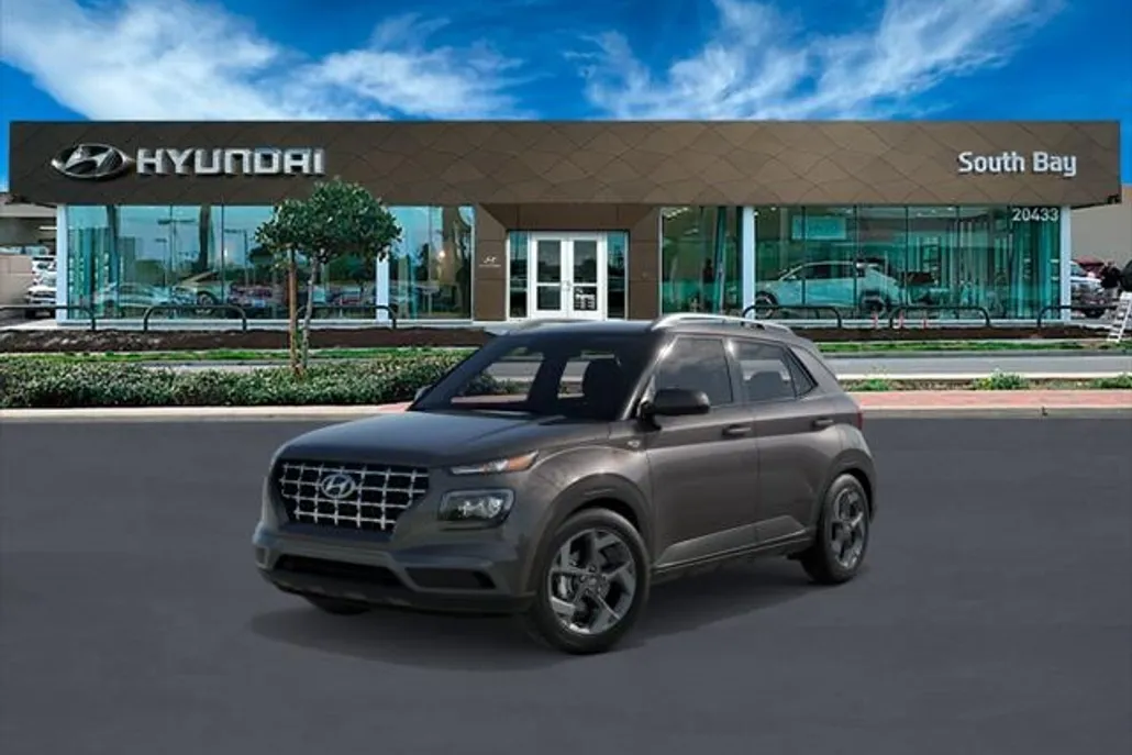 2025 Hyundai Venue SEL photo 1