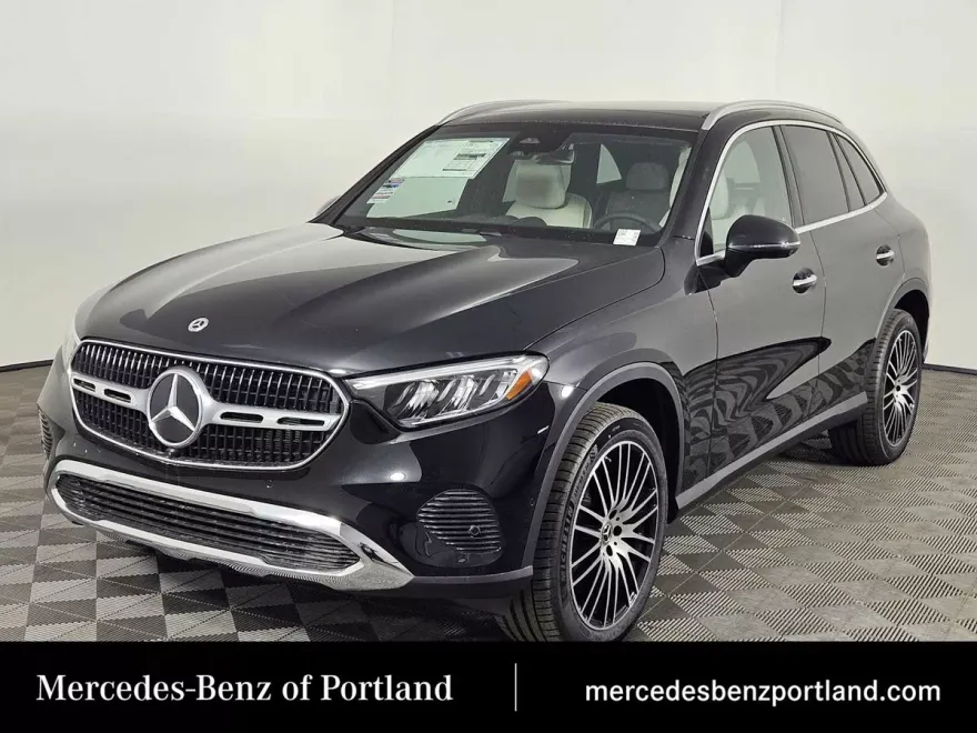 2025 Mercedes Benz GLC 300 4MATIC photo 1