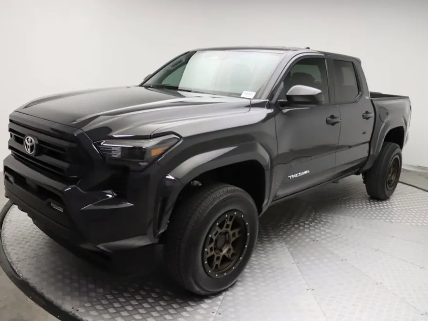 2025 Toyota Tacoma SR5 photo 1