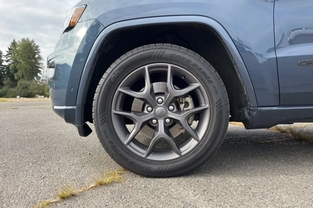 2021 Jeep Grand Cherokee Limited photo 1