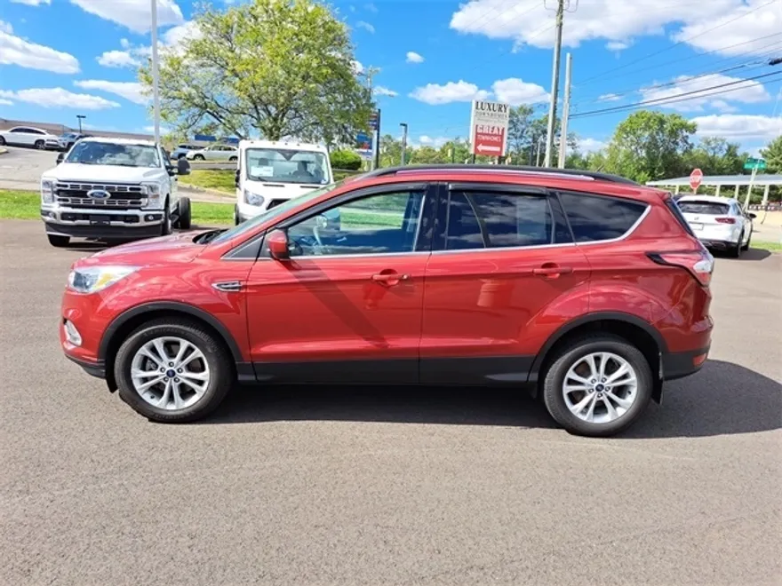 2018 Ford Escape SE photo 1