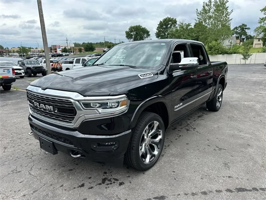 2023 Ram 1500 Limited photo 1
