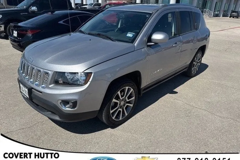 2016 Jeep Compass Latitude photo 1