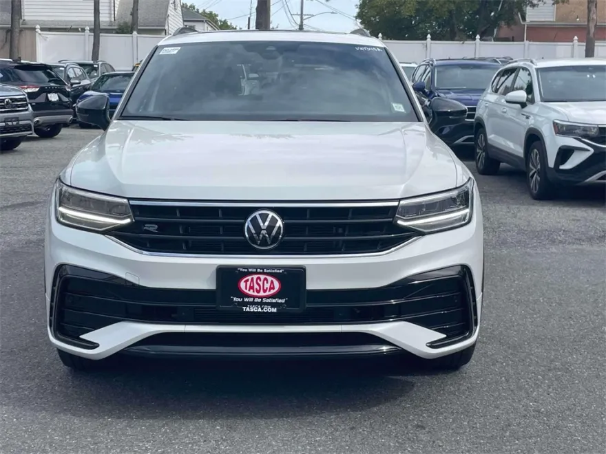 2022 Volkswagen Tiguan SE R-Line Black photo 1