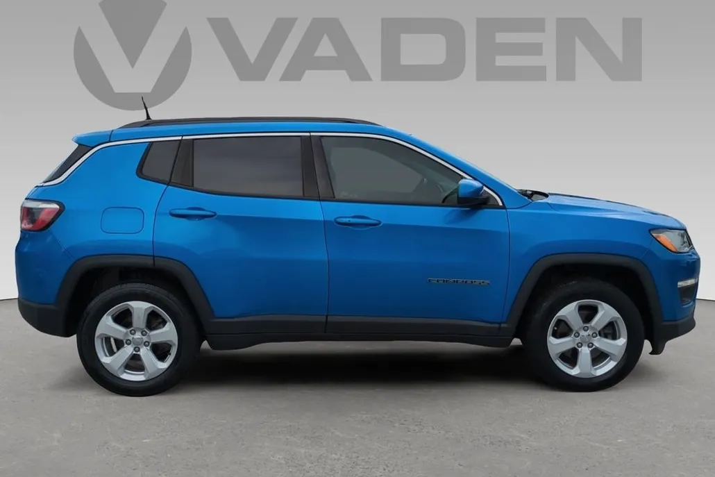 2018 Jeep Compass Latitude photo 1