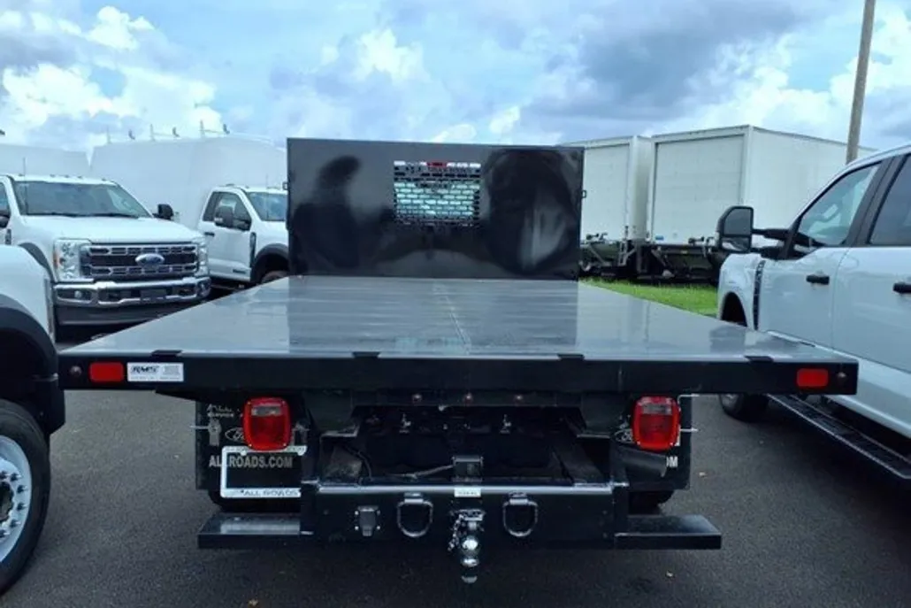 2024 Ford F-450 XL photo 1