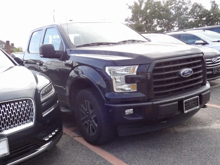 2017 Ford F-150 XLT photo 1