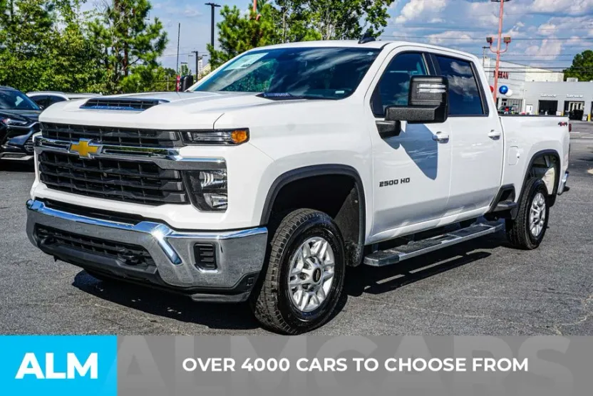 2024 Chevrolet Silverado 2500HD LT photo 1
