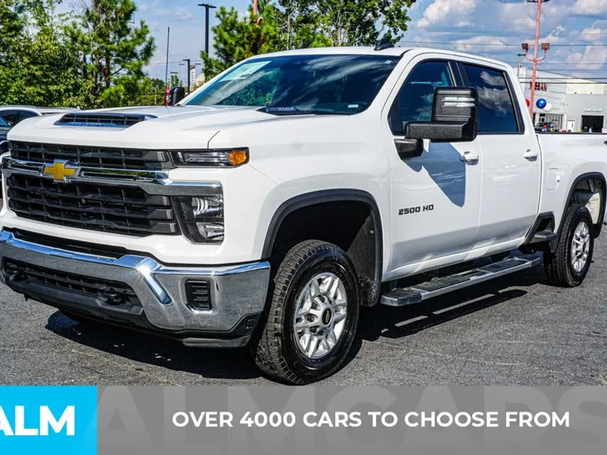 2024 Chevrolet Silverado 2500HD LT photo 1