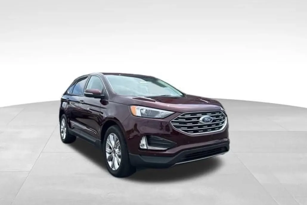 2024 Ford Edge Titanium photo 1