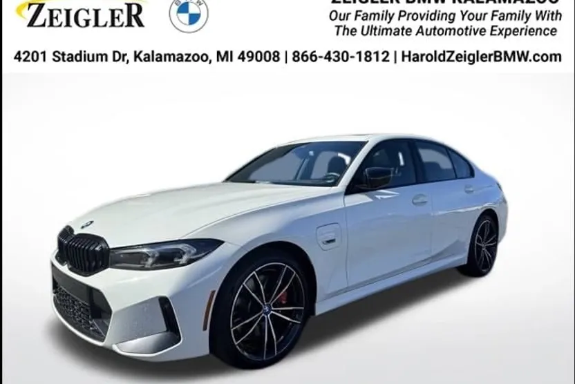 2023 Bmw 330e xDrive photo 1