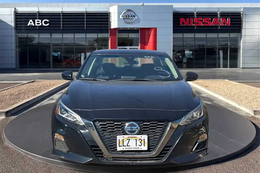 2021 Nissan Altima 2.5 SR photo 1