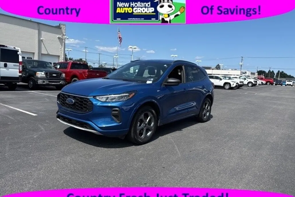 2023 Ford Escape ST-Line photo 1