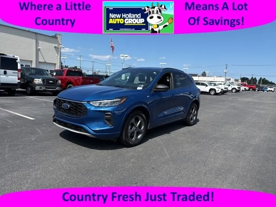 2023 Ford Escape ST-Line photo 1