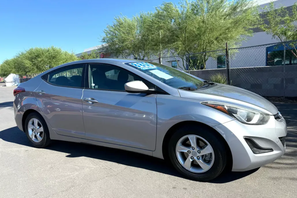 2015 Hyundai Elantra SE photo 1