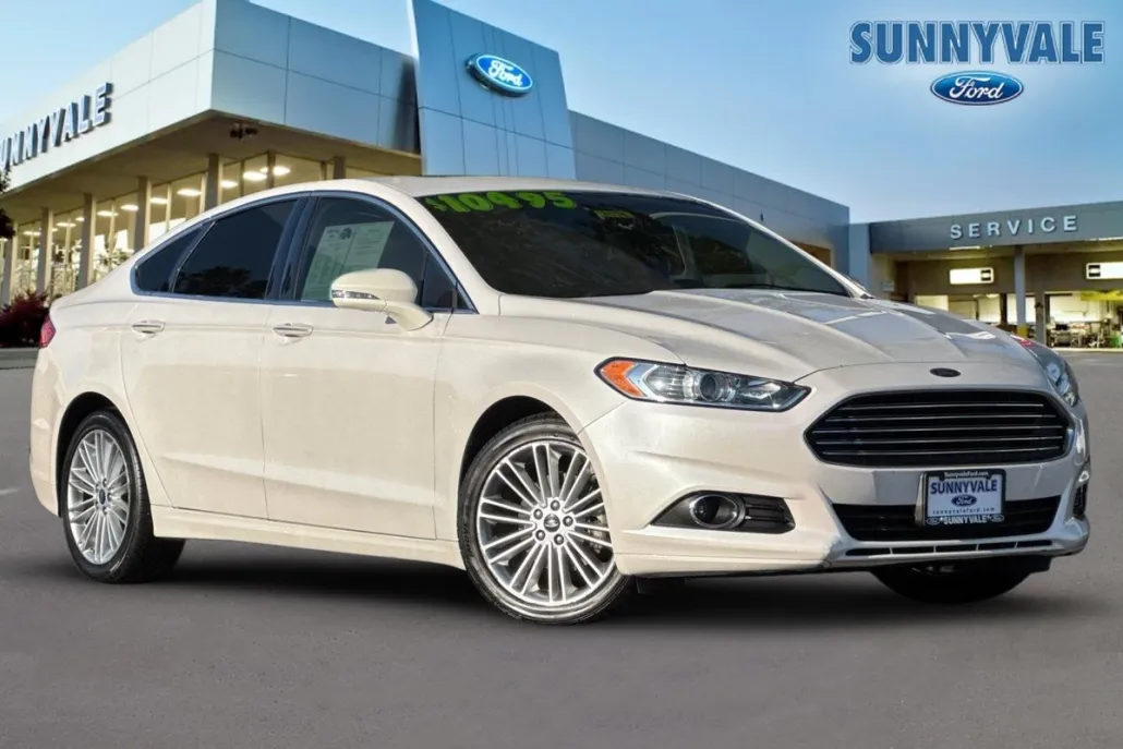 2016 Ford Fusion SE photo 1