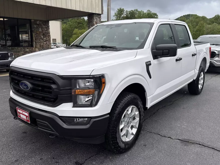 2023 Ford F-150 XL photo 1