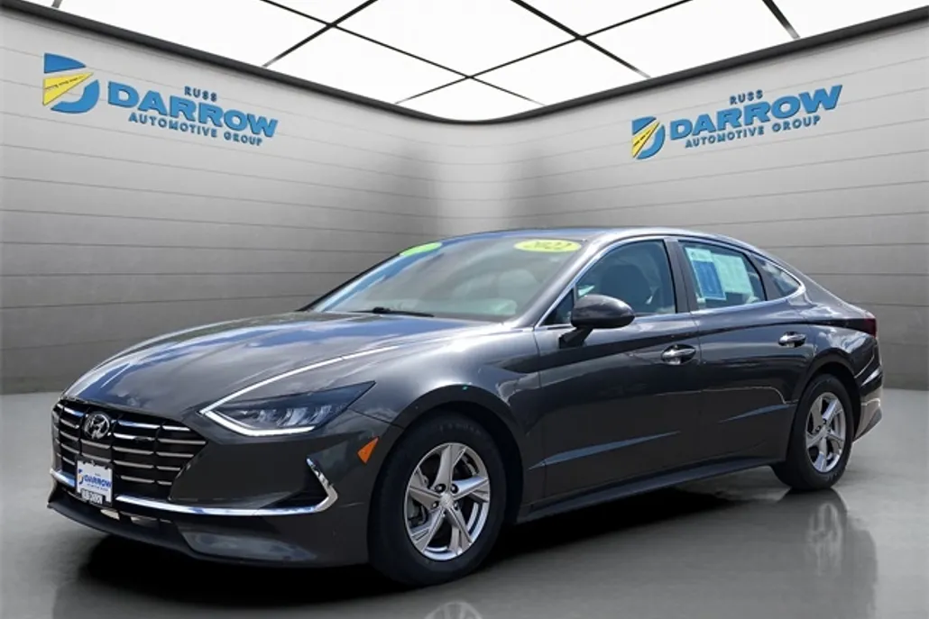 2022 Hyundai Sonata SE photo 1