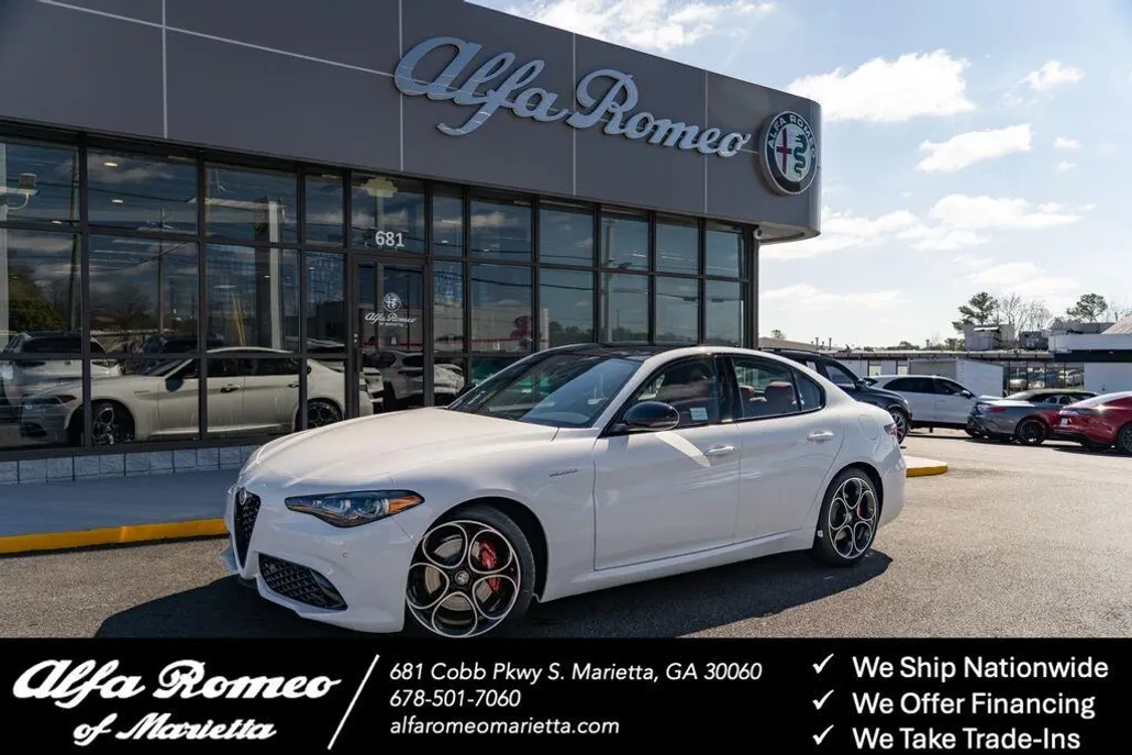 2025 Alfa Romeo Giulia SPRINT photo 1