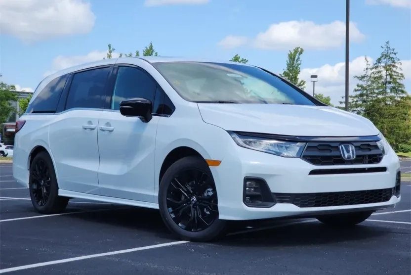 2026 Honda Odyssey photo 1