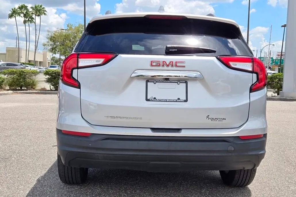 2022 Gmc Terrain SLE photo 1
