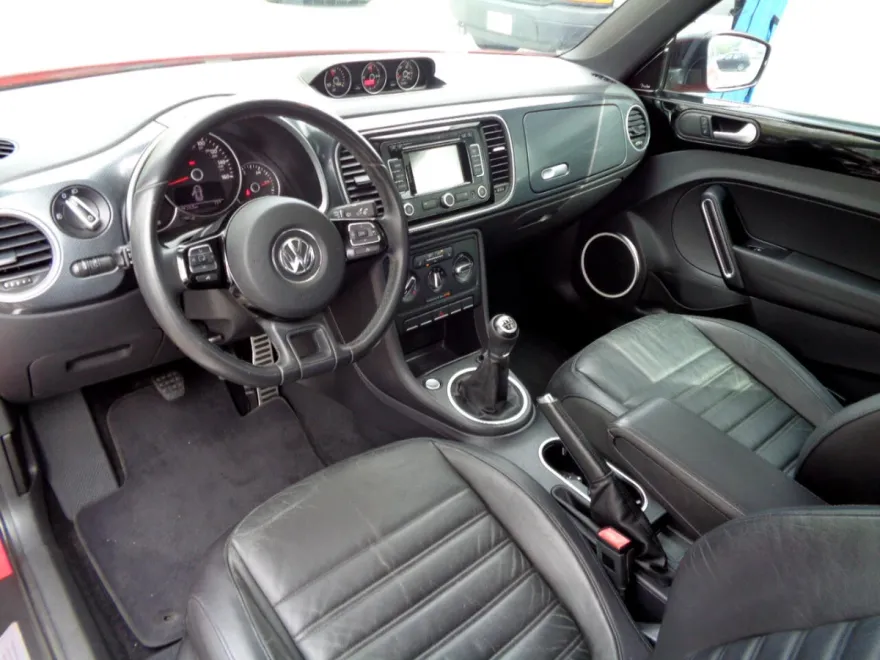 2012 Volkswagen Beetle Turbo photo 5