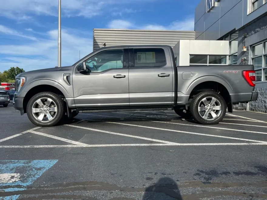 2023 Ford F-150 Lariat photo 1