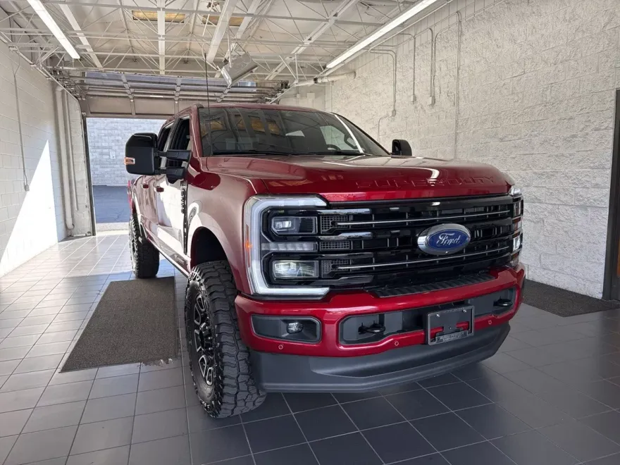 2025 Ford F-250 photo 1