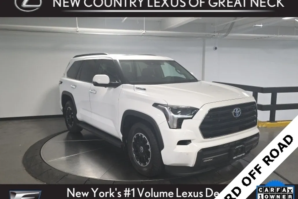 2024 Toyota Sequoia SR5 photo 1