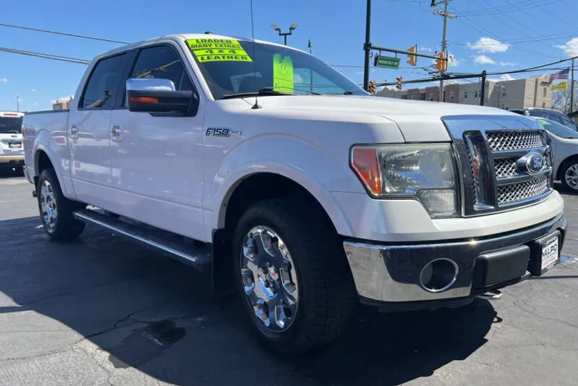 2010 Ford F-150 Lariat photo 1