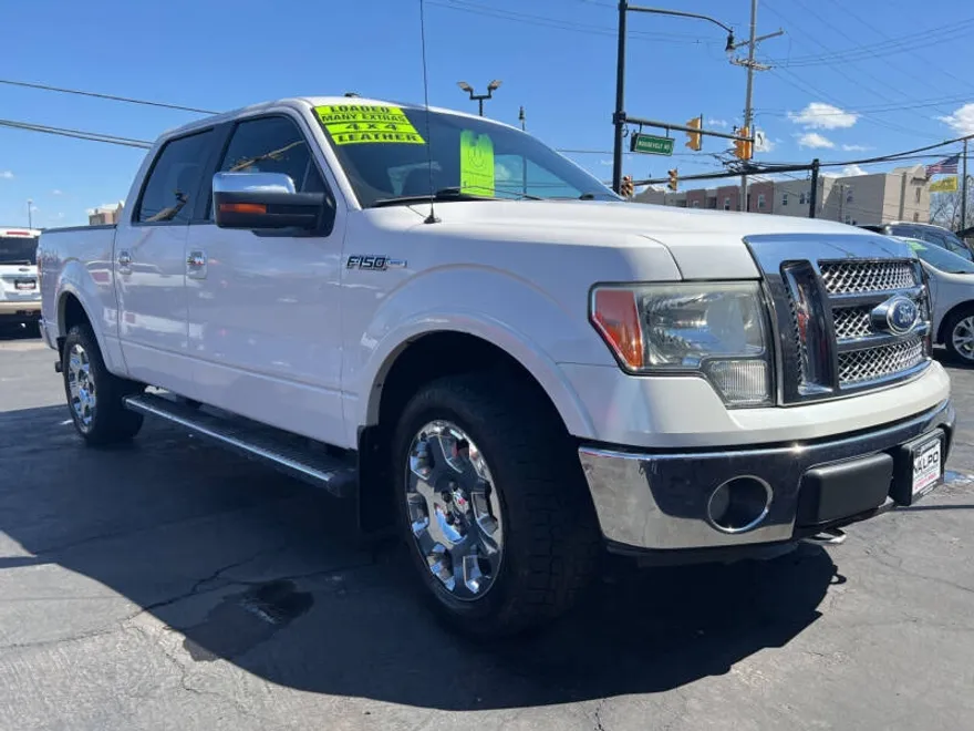 2010 Ford F-150 Lariat photo 1