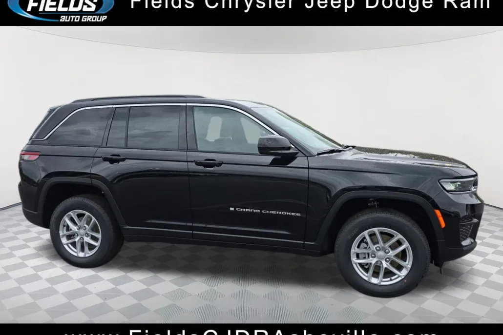 2025 Jeep Grand Cherokee Laredo X photo 1