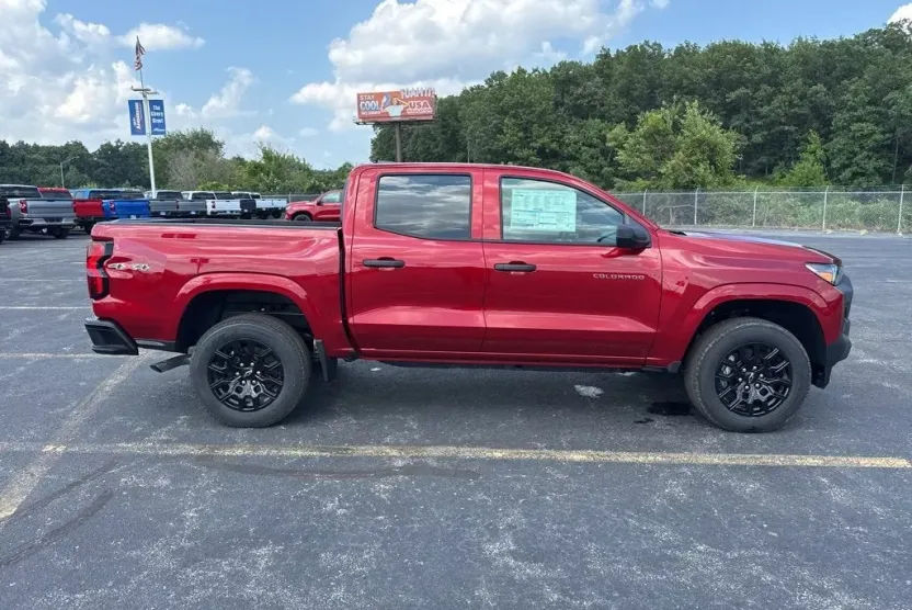 2026 Chevrolet Colorado Work Truck photo 1