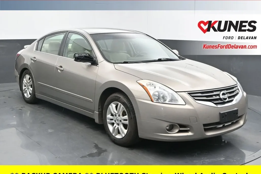 2011 Nissan Altima 2.5 S photo 1
