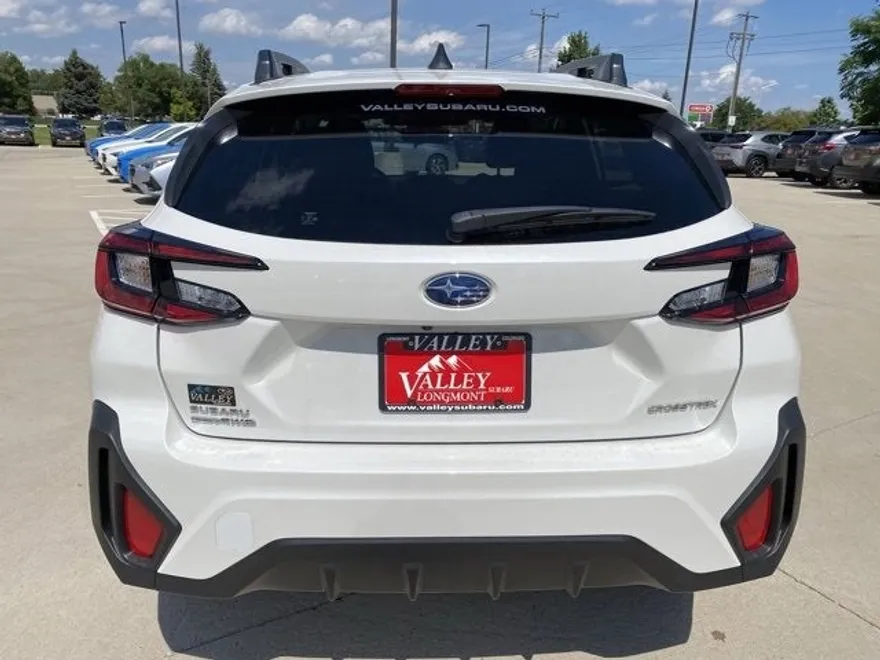 2025 Subaru Crosstrek Premium photo 1