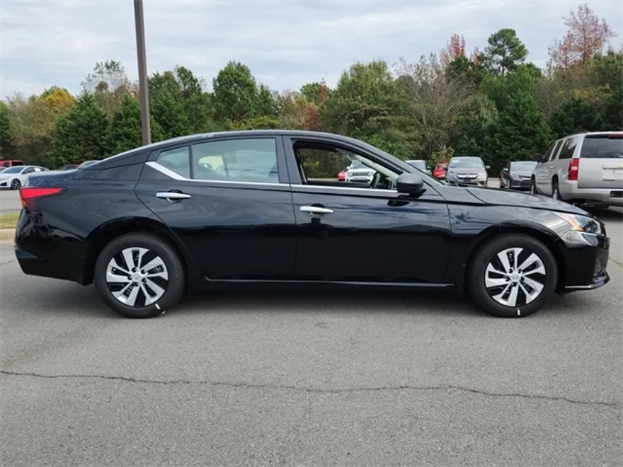 2025 Nissan Altima 2.5 S photo 1